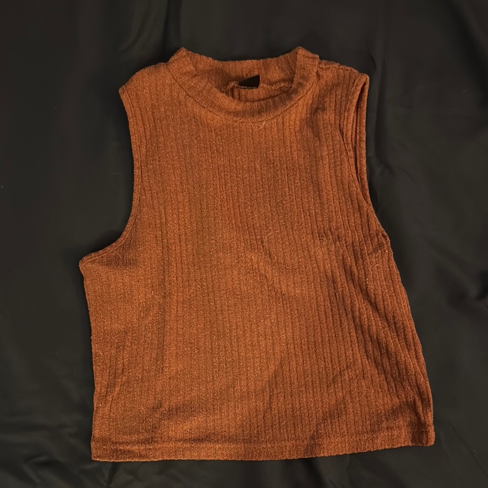Sleeveless Ribbed Knit Top - Rust